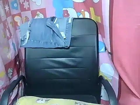 Asian TightPussy online show from June 13, 2026, 7:50 am