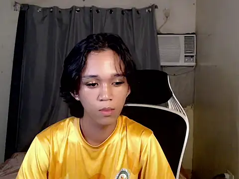 Snapshot of urnaughty_paul chatting on July 3, 2026, 3:07 pm urnaughty paul online show from July 3, 2026, 3:07 pm