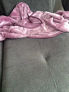 tanricaaaaa online show from April 24, 2026, 7:11 am