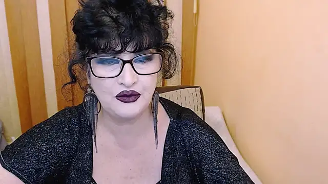 Snapshot of QuuenOfSin chatting on January 2, 2025, 5:46 am QuuenOfSin online show from January 2, 2025, 5:46 am