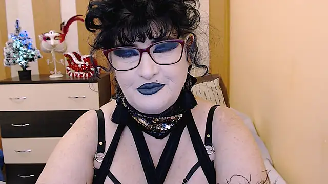 QuuenOfSin online show from December 19, 2025, 4:41 am