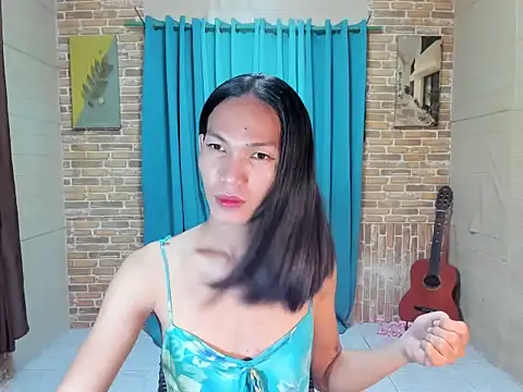 Snapshot of urnaughty_kim chatting on May 25, 2026, 1:17 pm urnaughty kim online show from May 25, 2026, 1:17 pm