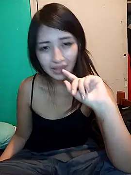 Snapshot of HonyHanna chatting on May 6, 2026, 3:35 am HonyHanna online show from May 6, 2026, 3:35 am