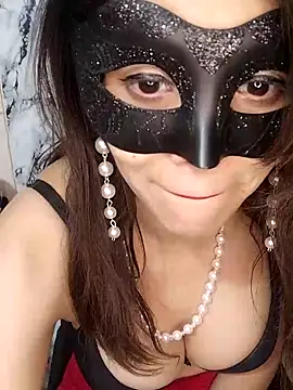 lovelyrosewifey online show from June 4, 2026, 11:49 am