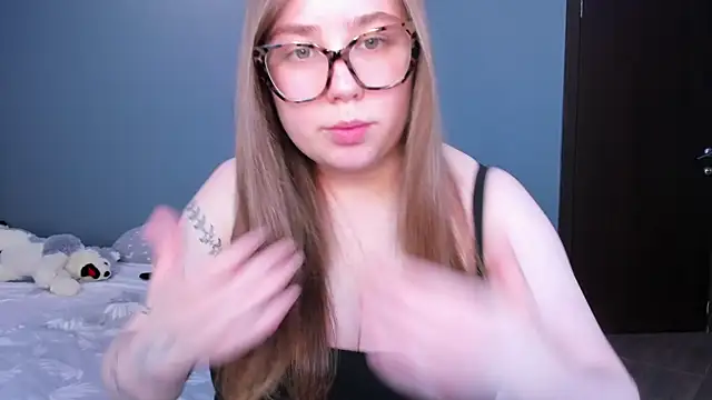Boobsy girl online show from May 7, 2026, 12:54 pm