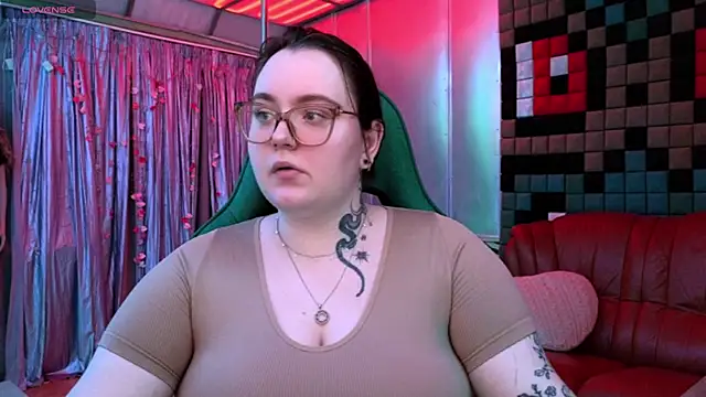 CatherineClaire online show from May 18, 2026, 4:24 pm