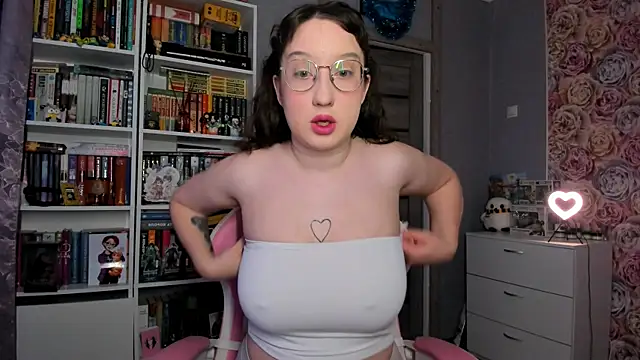 Snapshot of minionkaa chatting on May 11, 2026, 3:34 am minionkaa online show from May 11, 2026, 3:34 am