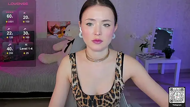 LinnLove online show from May 16, 2026, 10:36 am