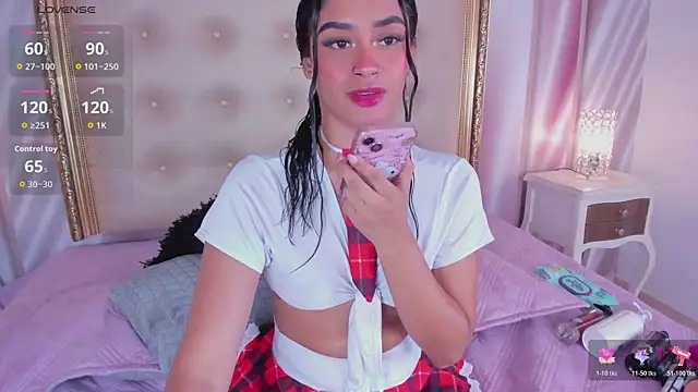 Snapshot of scarleettdoll chatting on July 15, 2026, 7:52 pm scarleettdoll online show from July 15, 2026, 7:52 pm