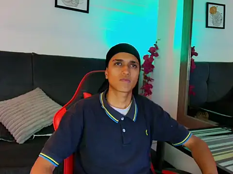 Alan Colthon online show from April 24, 2026, 2:14 am