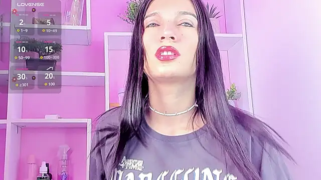Snapshot of MilaWhitte chatting on June 15, 2026, 4:42 pm MilaWhitte online show from June 15, 2026, 4:42 pm