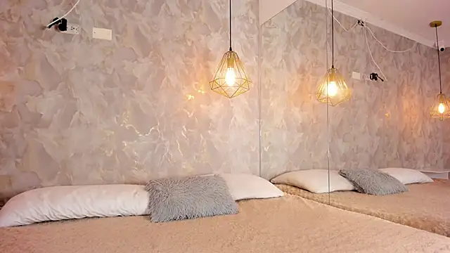 safiya angels online show from April 21, 2026, 6:41 am