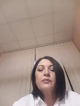 MargoSky48 online show from May 5, 2026, 5:32 pm