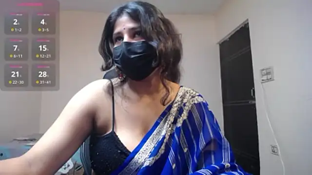 -Queenie online show from May 16, 2026, 7:23 pm