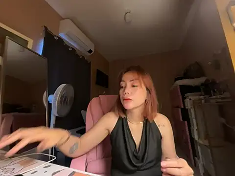 Snapshot of sweet_glam chatting on May 8, 2026, 6:08 am sweet glam online show from May 8, 2026, 6:08 am