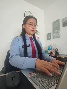 Snapshot of Queen_linda1 chatting on May 23, 2026, 2:10 pm Queen linda1 online show from May 23, 2026, 2:10 pm