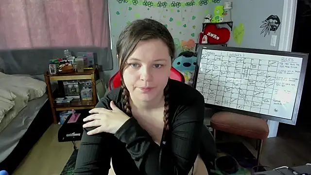 DelilaFields2 online show from May 1, 2026, 5:28 pm