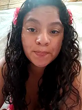 Estrella xxxx online show from April 24, 2026, 6:10 pm