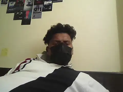 Secreat playBoy001 online show from April 21, 2026, 5:39 pm