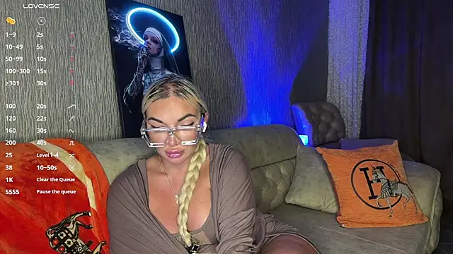 MissJessX online show from July 13, 2026, 6:44 pm