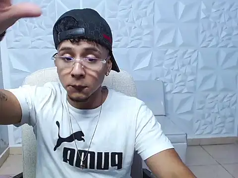 jbarto  online show from June 3, 2026, 9:31 pm