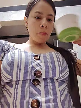 Nicol Alvarez1 online show from June 2, 2026, 11:40 pm