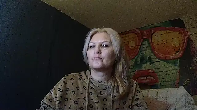 Divineblond online show from January 21, 2025, 4:43 am