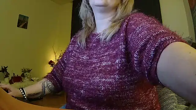 Divineblond online show from January 30, 2025, 9:47 pm