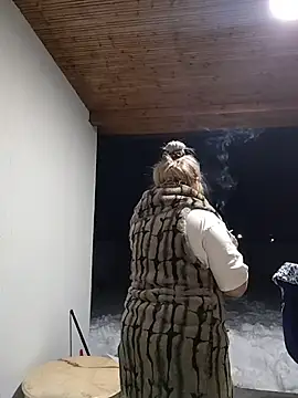 Divineblond online show from February 19, 2026, 8:49 pm