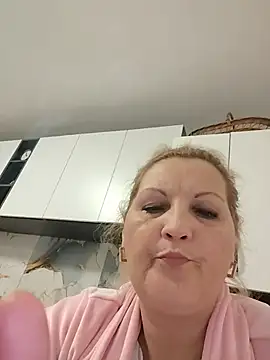 Divineblond online show from March 9, 2026, 8:57 pm