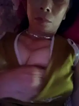 Snapshot of Ari-Na9 chatting on April 28, 2026, 5:01 am Ari-Na9 online show from April 28, 2026, 5:01 am