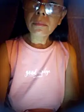 Ari-Na9 online show from July 28, 2026, 9:03 pm