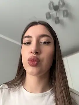 BOOMFOXY online show from June 5, 2026, 11:38 am