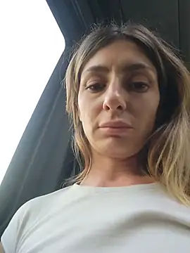 SofiaLace online show from July 17, 2026, 4:45 pm