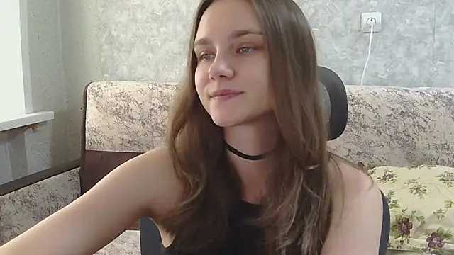 DolcezzaCream online show from July 8, 2026, 11:37 am
