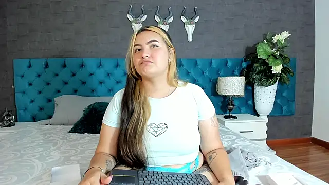 SabrinaMaddox online show from May 29, 2026, 2:48 pm