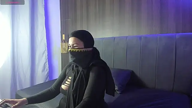 nadia tarik online show from April 28, 2026, 1:04 am