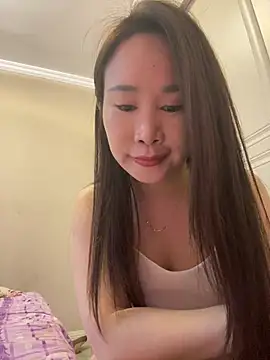 xiaoyan-888 online show from May 1, 2026, 9:25 am