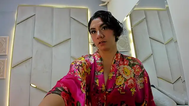 SandyFeral online show from April 24, 2026, 4:15 am