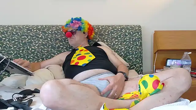 Snapshot of KinkCentral chatting on June 3, 2026, 6:57 pm KinkCentral online show from June 3, 2026, 6:57 pm