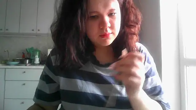 Snapshot of Amanda_Mia_ chatting on May 13, 2026, 8:34 am Amanda Mia online show from May 13, 2026, 8:34 am