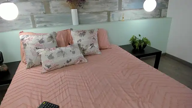 SweettVal  online show from July 28, 2026, 8:52 pm