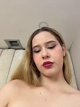 Snapshot of EmaVega chatting on May 5, 2026, 11:51 am EmaVega online show from May 5, 2026, 11:51 am