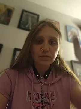 BunnyHooppss online show from July 7, 2026, 5:21 am