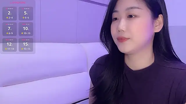 Snapshot of F-Yuwei chatting on April 29, 2026, 5:30 pm F-Yuwei online show from April 29, 2026, 5:30 pm