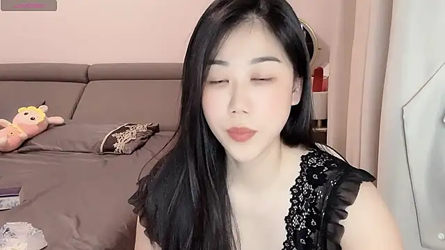 Snapshot of F-Yuwei chatting on June 29, 2026, 9:15 am F-Yuwei online show from June 29, 2026, 9:15 am