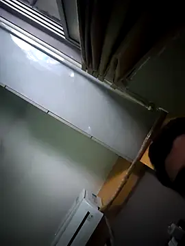 alviyaaa online show from April 26, 2026, 12:36 pm