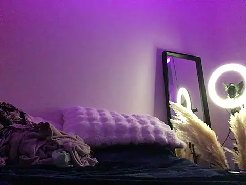 claraxloveuse online show from June 2, 2026, 8:11 pm