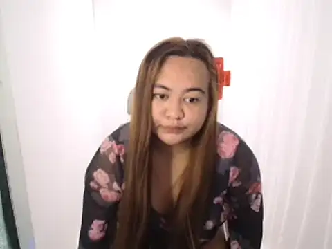 Snapshot of Czarinna chatting on April 28, 2026, 6:35 pm Czarinna online show from April 28, 2026, 6:35 pm