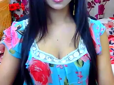Alina Nur online show from June 29, 2026, 2:51 am